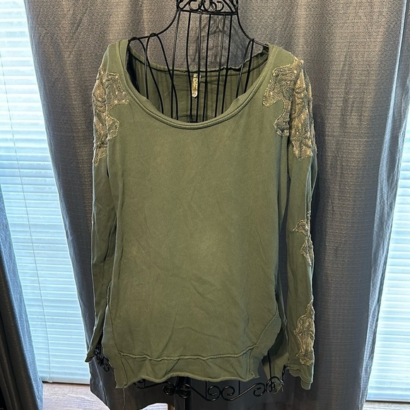 Free People Tops - Free people long sleeve top
